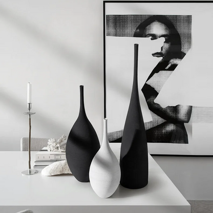 Minimalist Handmade Zen Ceramic Vase – Black & White Art Decor