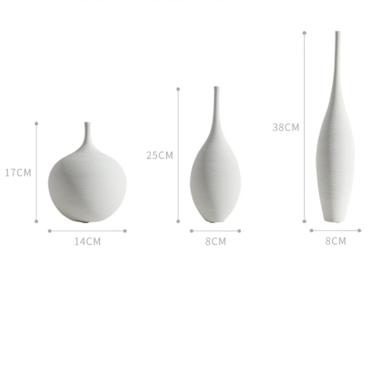 Minimalist Handmade Zen Ceramic Vase – Black & White Art Decor