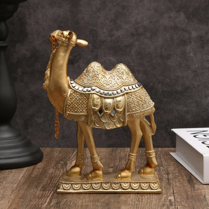 Classic Light Luxury Camel Statue – Elegant Indoor Decor for Holidays