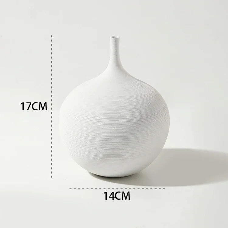 Minimalist Handmade Zen Ceramic Vase – Black & White Art Decor