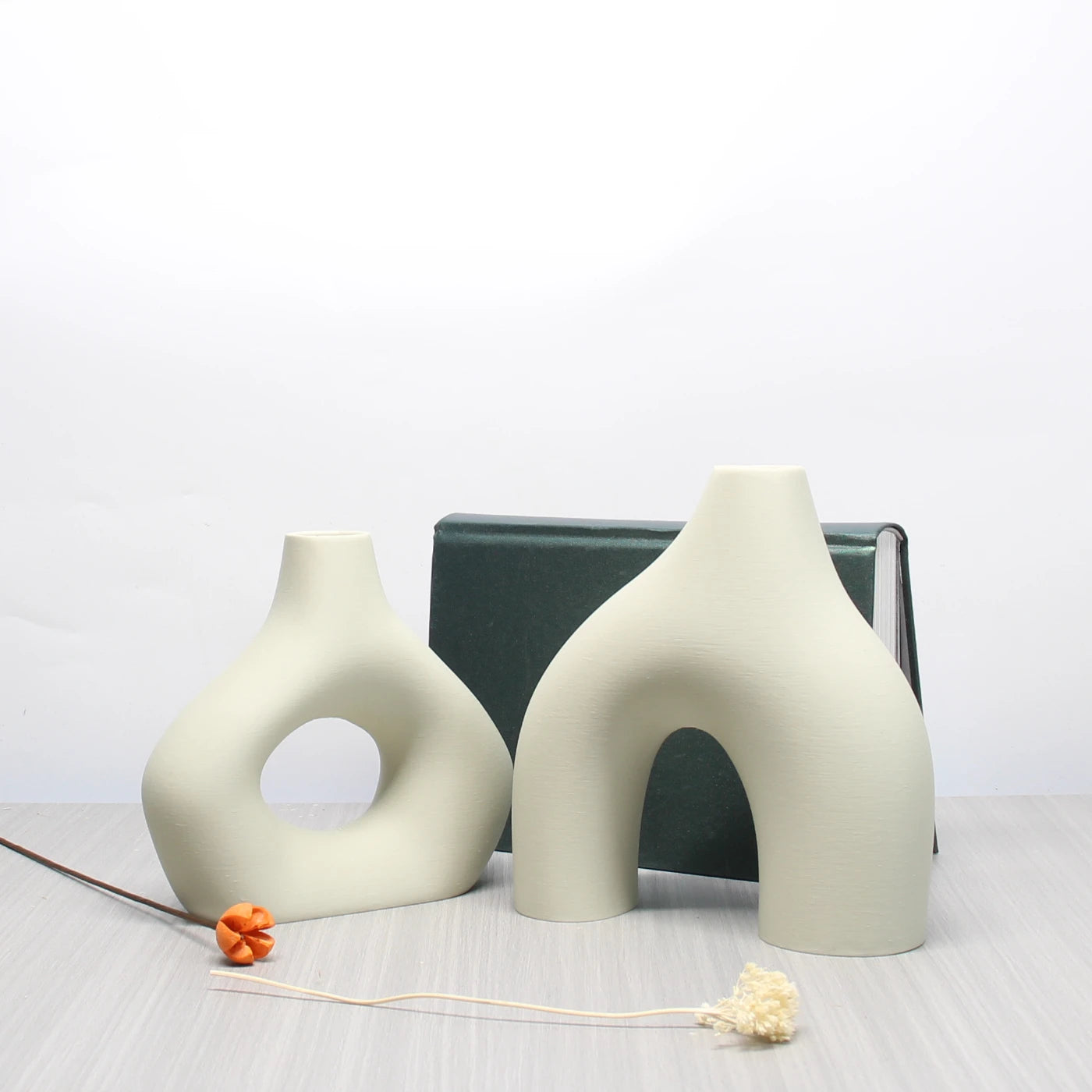 Modern 3D Printed Decorative Vase Set — Black & White Boho Style