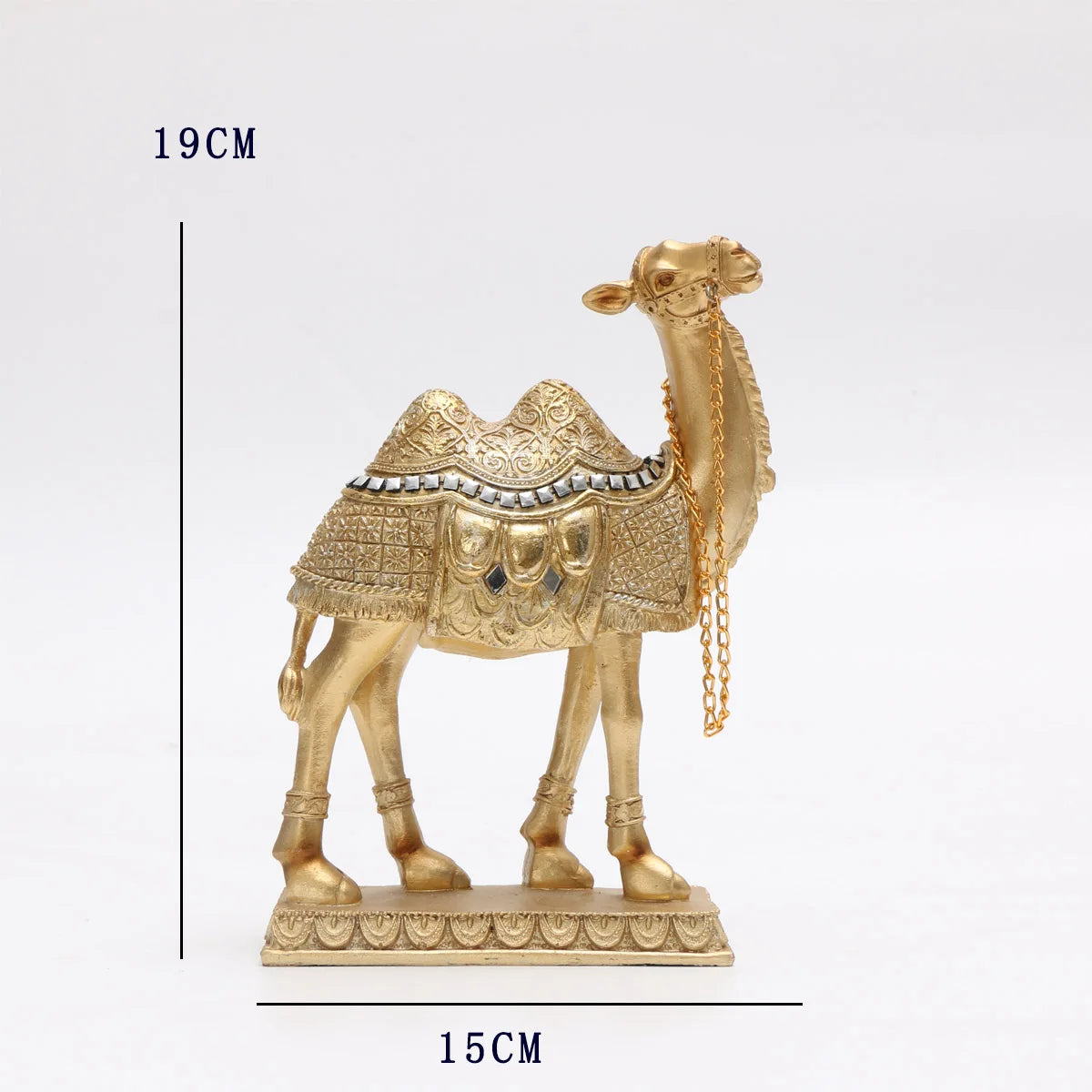 Classic Light Luxury Camel Statue – Elegant Indoor Decor for Holidays
