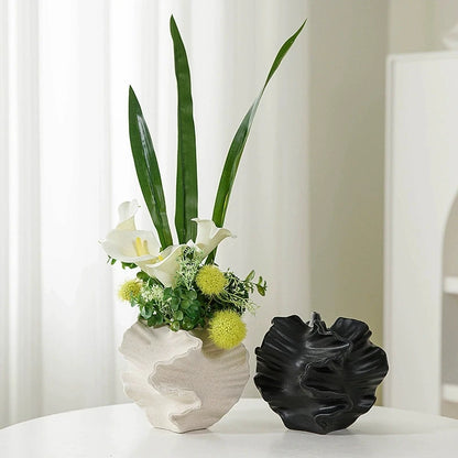 Minimalist Beige Ceramic Vase – Nordic Coral-Inspired Decor for Elegant Living Room Displays