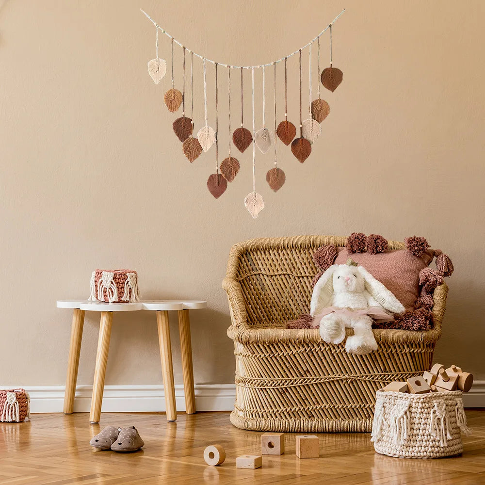 Boho Macrame Leaf Wall Hanging – Feather Tapestry Decor