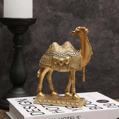 Classic Light Luxury Camel Statue – Elegant Indoor Decor for Holidays