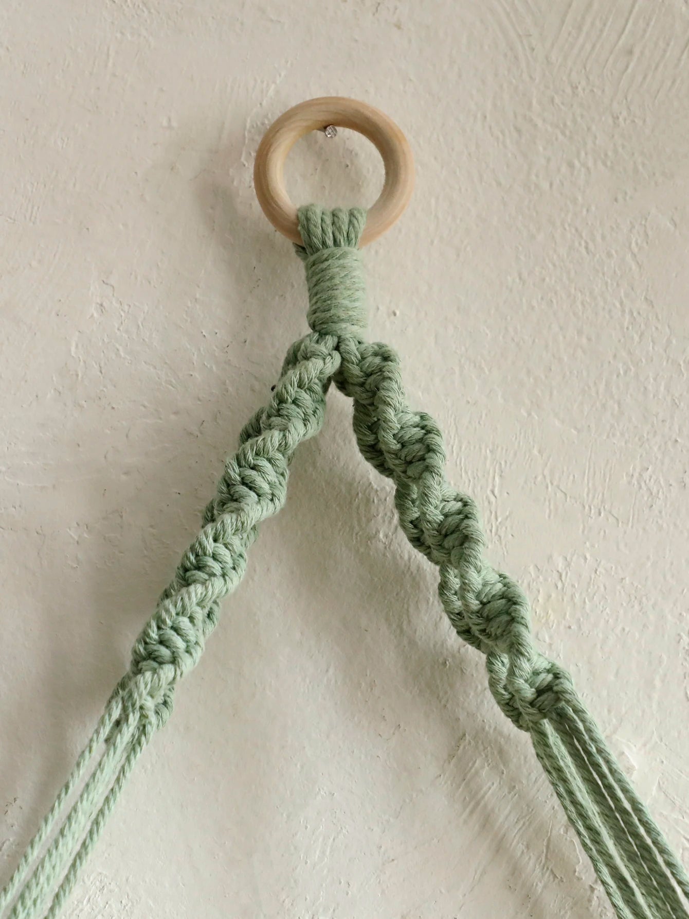 Macrame Wall Shelf with Leaf Tassels – Boho Rustic Decor for Living Room, Bedroom, Nursery
